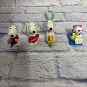 VINTAGE LOT OF 4 PVC SNOOPY PEANUTS FIGURES Valentines Easter Summer Woodstock